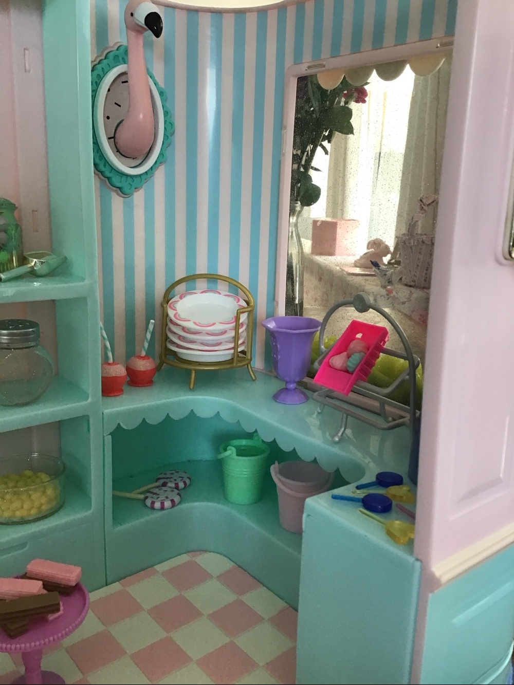 Glitter Girls Sweet Shop Playset - Picture 12 of 16